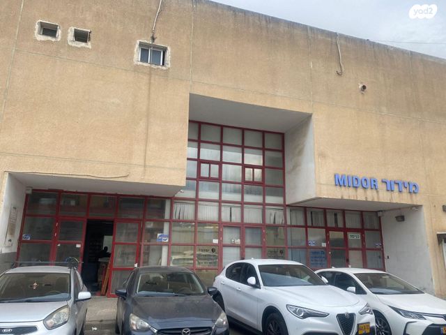 חנויות/ שטח מסחרי, קרית אתא