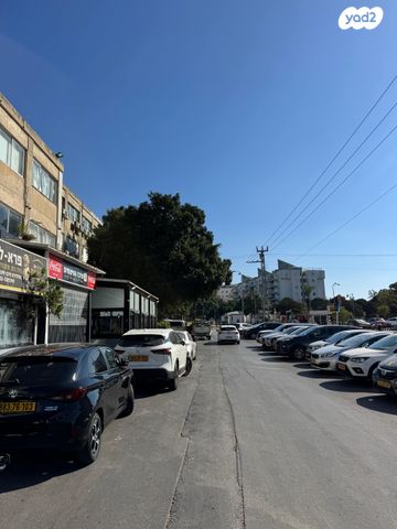 חנויות/ שטח מסחרי, כורזין, גבעתיים