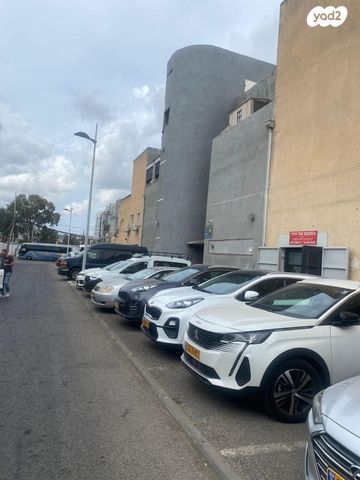 חנויות/ שטח מסחרי, קרית אתא