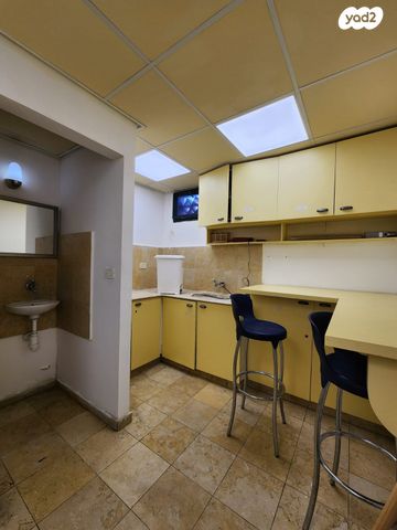 משרדים, כפר סבא