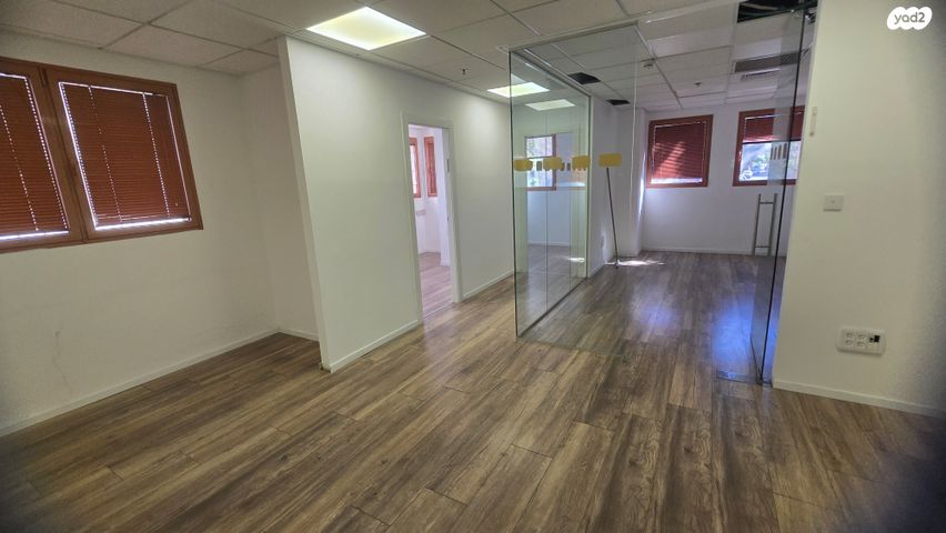 בית וקאנטרי, גיורא יוספטל