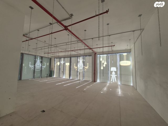 אולמות, שאר העיר, הוד השרון