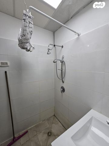 מחסנים, טבנקין, דרום מערב ותיק, בת ים