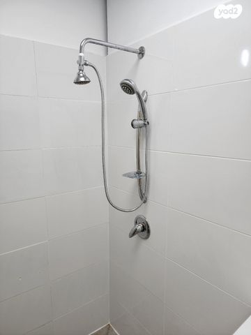 מחסנים, טבנקין, דרום מערב ותיק, בת ים