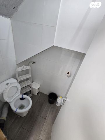 מחסנים, טבנקין, דרום מערב ותיק, בת ים