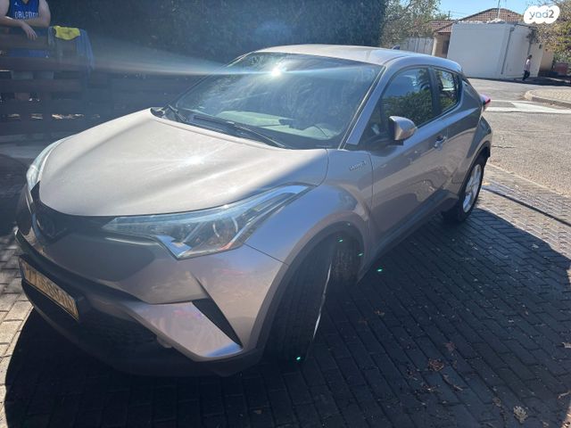 טויוטה C-HR