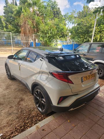 טויוטה C-HR