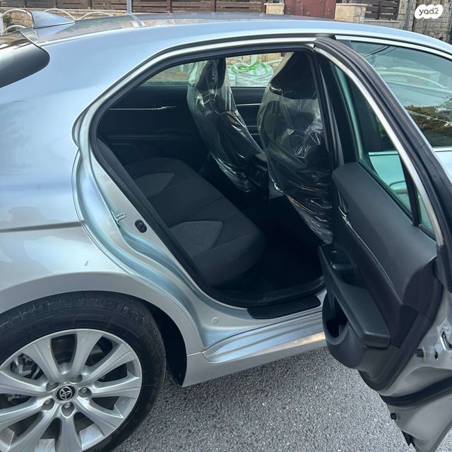 טויוטה קאמרי