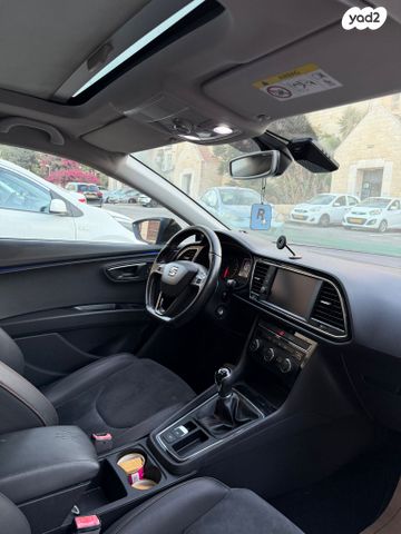 מודעת רכב סיאט לאון