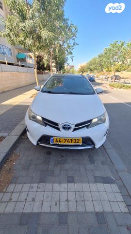 מודעת רכב טויוטה אוריס