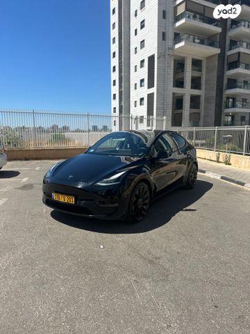 מודעת רכב טסלה מודל Y