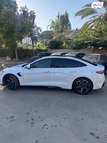 בי.ווי.די סיל