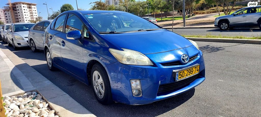 מודעת רכב טויוטה פריוס