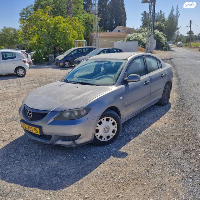 מודעת רכב מאזדה 3