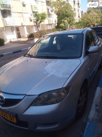 מודעת רכב מאזדה 3