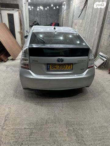 טויוטה פריוס