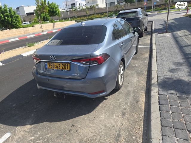 טויוטה קורולה