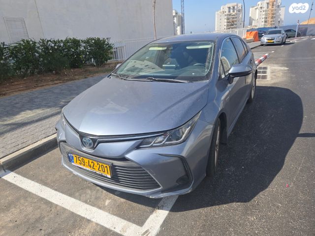 טויוטה קורולה