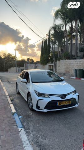 מודעת רכב טויוטה קורולה