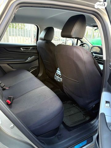 אי.וי איזי  Limo