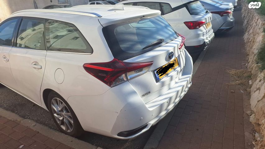 טויוטה אוריס