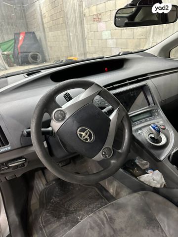 טויוטה פריוס