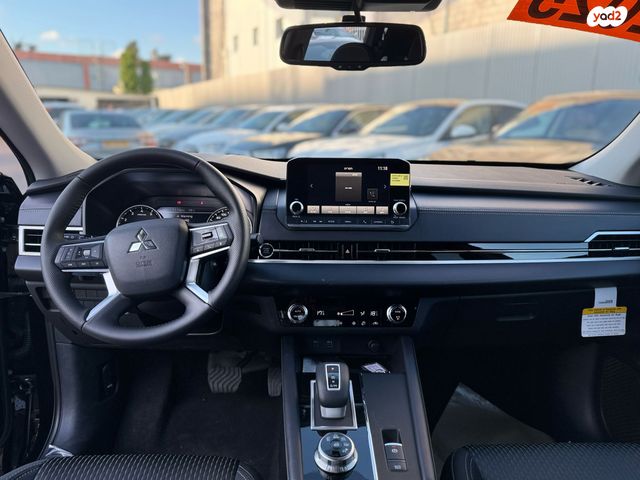 מיצובישי אאוטלנדר