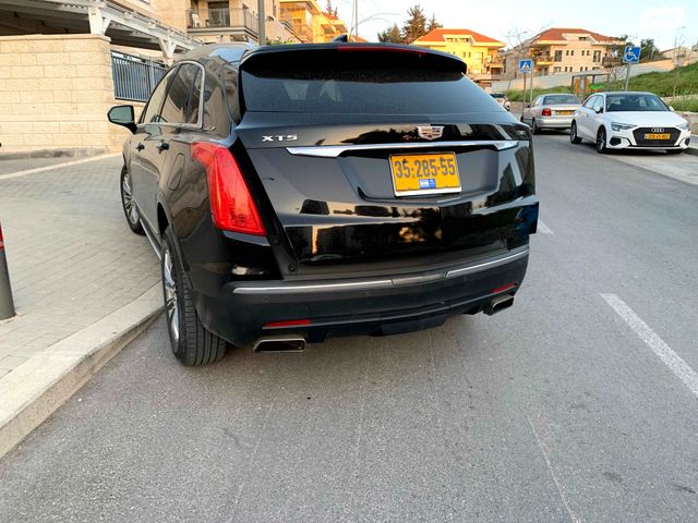 קאדילק XT5