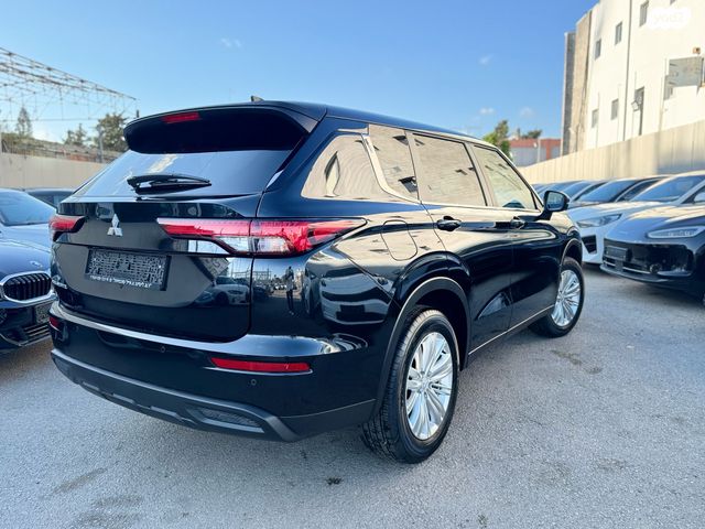 מיצובישי אאוטלנדר