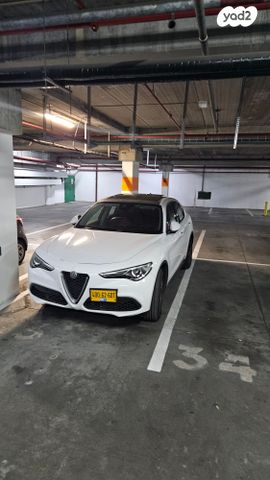 אלפא רומיאו סטלביו