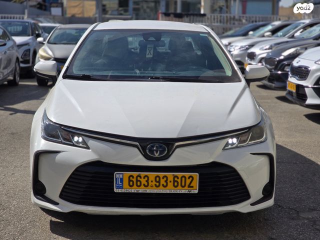 מודעת רכב טויוטה קורולה 1