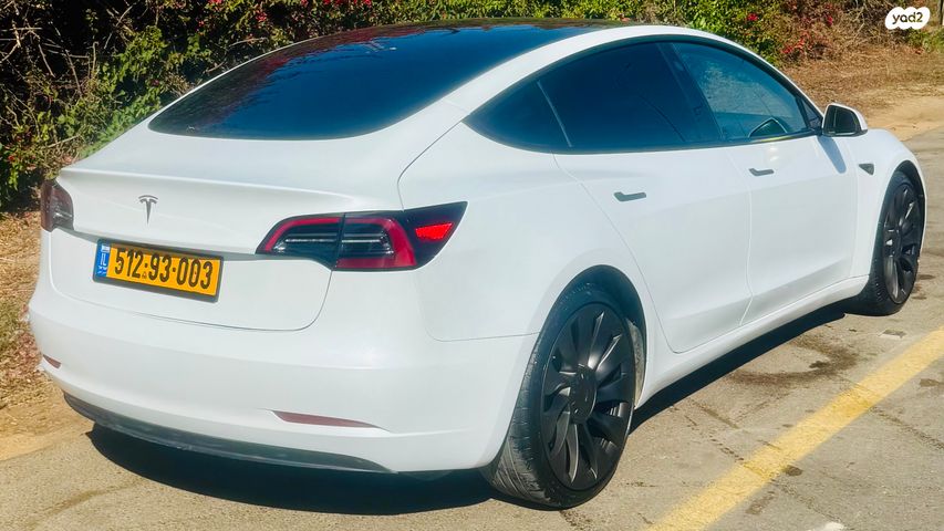 טסלה מודל 3