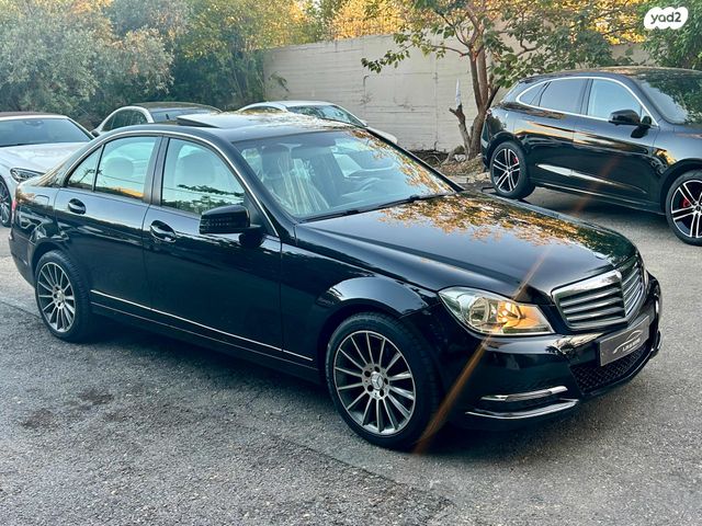 מודעת רכב מרצדס-בנץ C-class