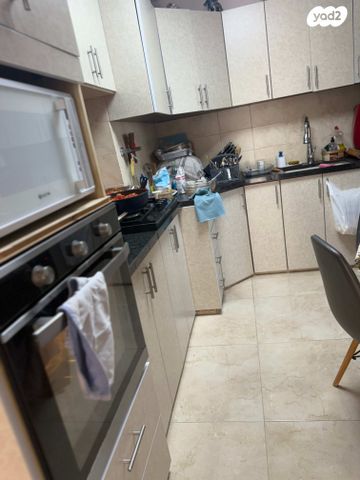 גולדה מאיר 3