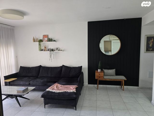 ארלוזורוב 25