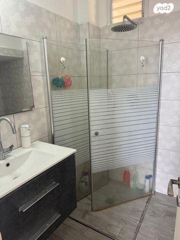 שדרות ירושלים 43