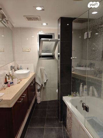 דירה, הלל 55, הדר עליון, חיפה