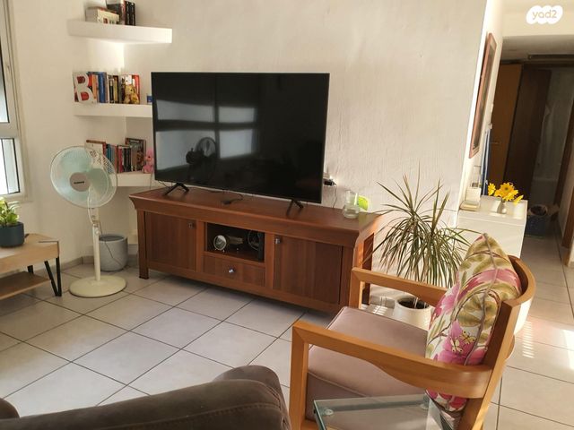 דירה, קיפודן 16, הפרחים, מודיעין מכבים רעות