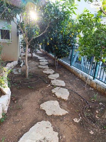 דו משפחתי, הגיתית 96, יקיר, יקיר