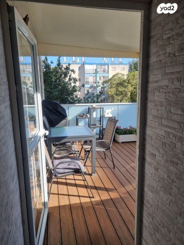 דירה, חטיבת גולני 8, הפארק - צפון ותיק, חדרה