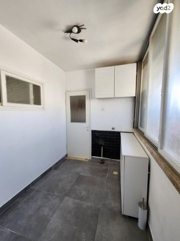 דירה, פרופס 3, נווה רם, שיכון מזרחי, רמת גן