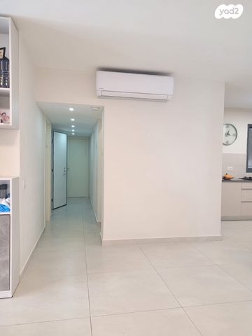 דירה, נרקיס 20, הפרחים, חריש