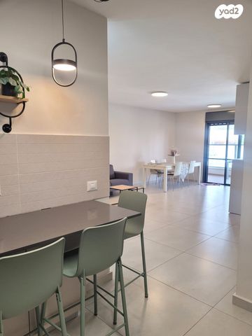 דירה, נרקיס 20, הפרחים, חריש