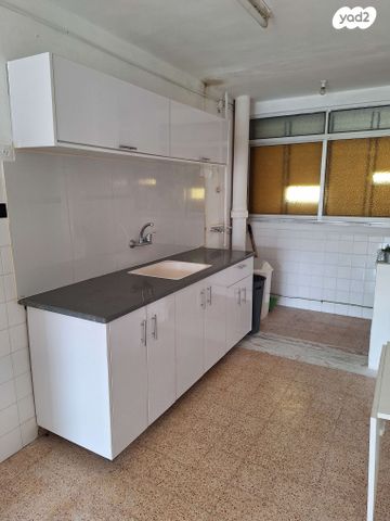 דירה, אהרון צייטלין 6, קרית חיים מזרחית, חיפה