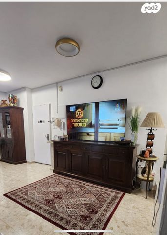 דירה, הצלע 10, נחלת גנים, רמת גן