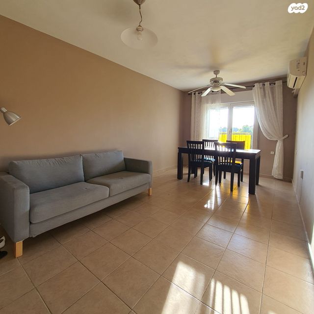 שדרות ירושלים 66