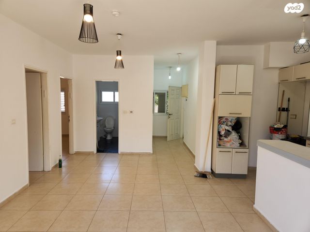 דו משפחתי, הנגב 62, רובע ד', אריאל