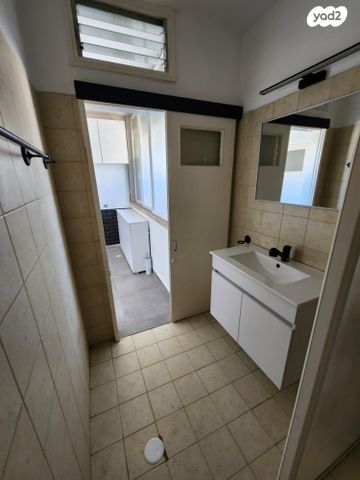 דירה, פרופס 3, נווה רם, שיכון מזרחי, רמת גן