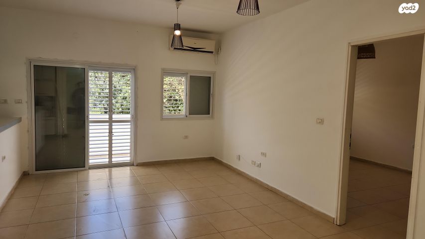 דו משפחתי, הנגב 62, רובע ד', אריאל