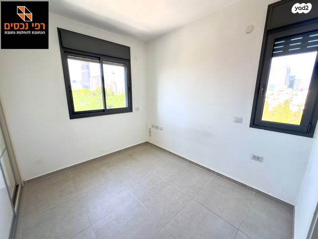 דירה, ישראל טייבר, גבעת הרמבם, גבעתיים